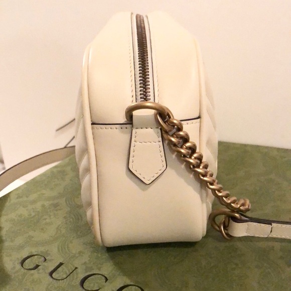Gucci Bag - Picture 7 of 16